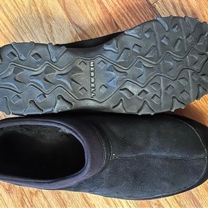 Merell winter  boots size 10,5 worn once with fur. Inside